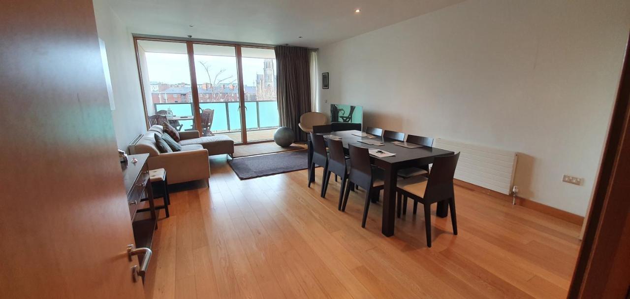 Liffey Suites Dublin Ngoại thất bức ảnh
